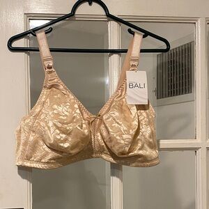 Bali size 42D Bra New With Tags